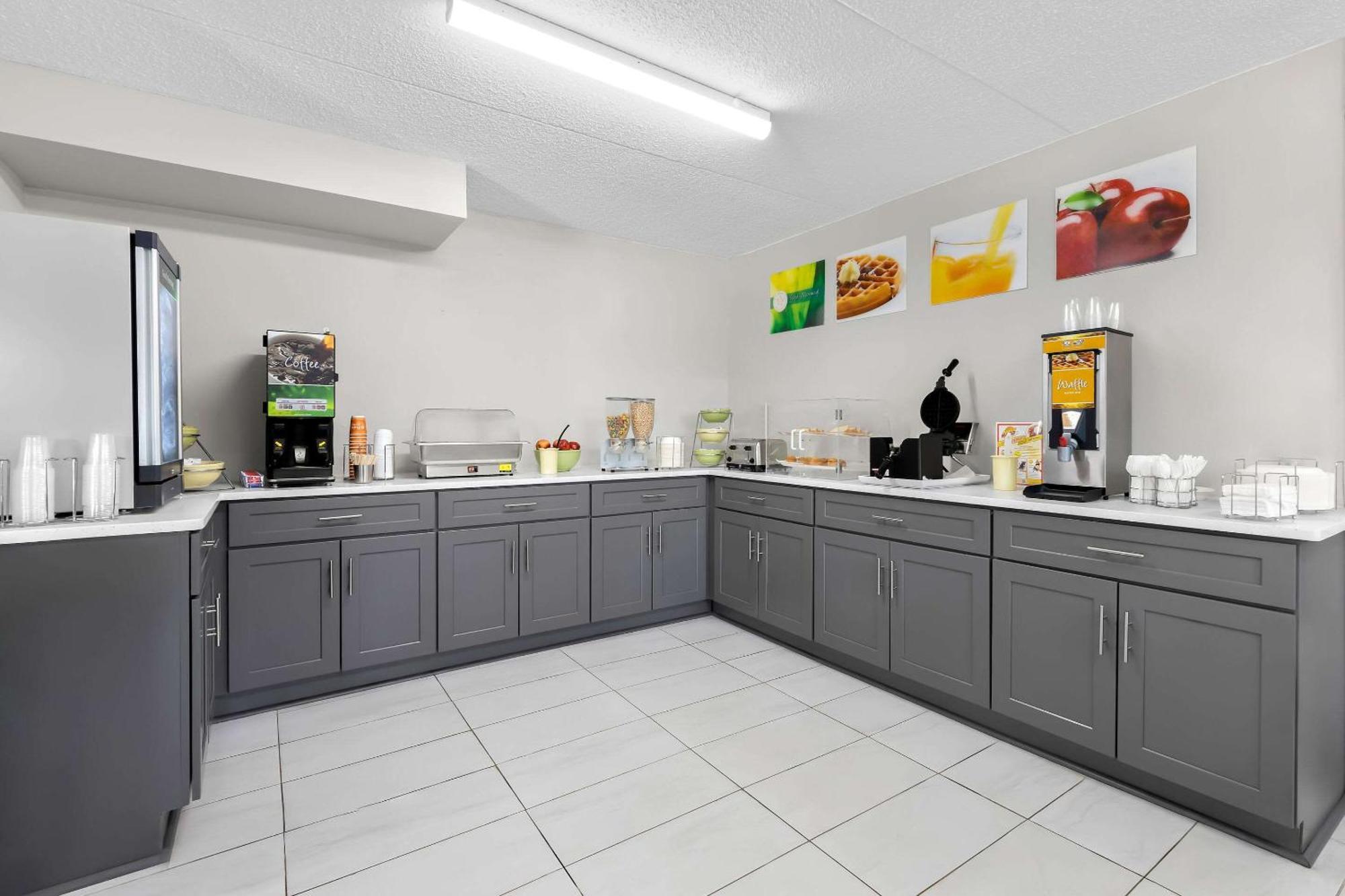 Quality Inn Nashville - Opryland Area 외부 사진