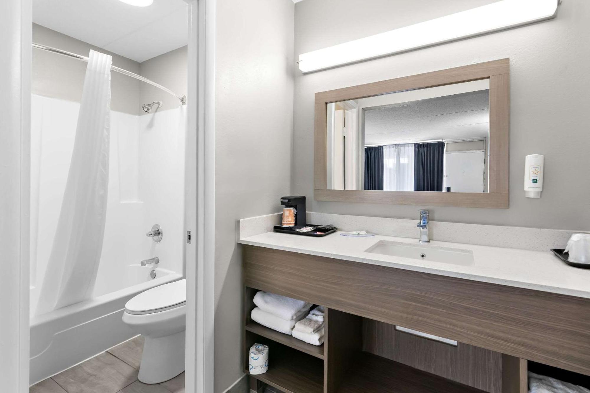 Quality Inn Nashville - Opryland Area 외부 사진